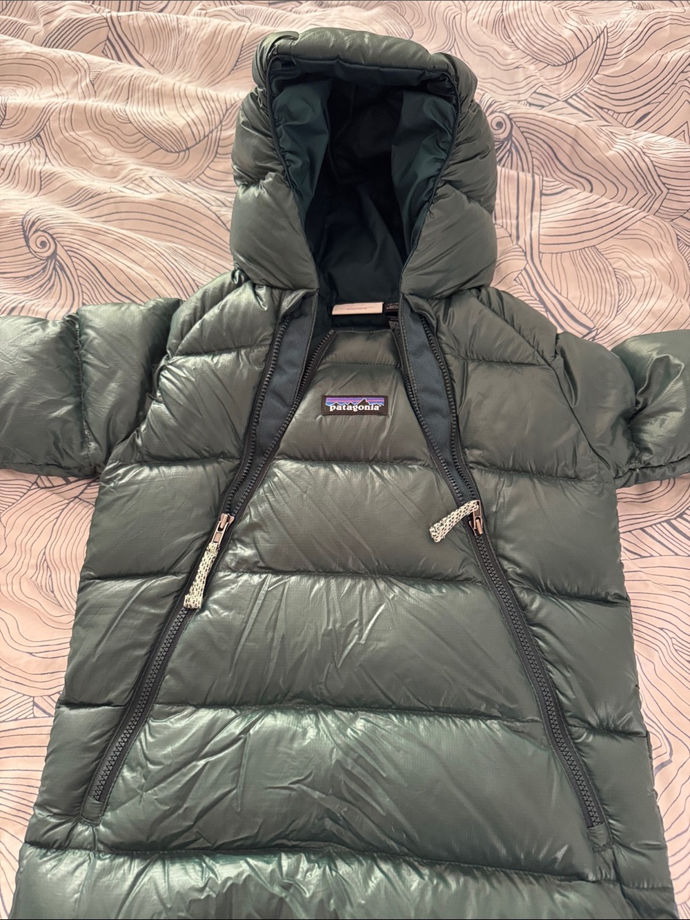 12-18 month Patagonia green Snow Bunting LIKE NEW - Picture 4 of 4